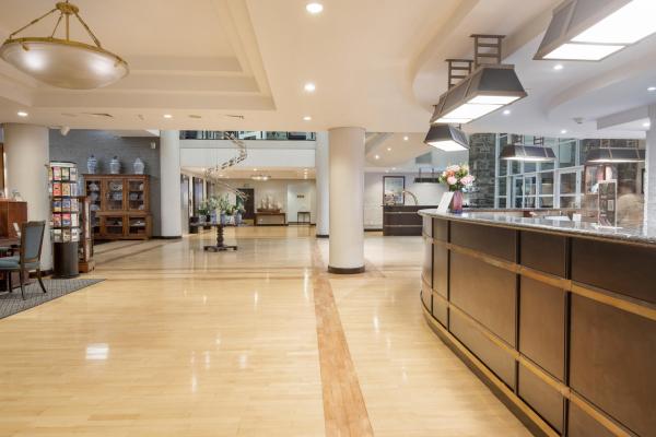 The Commodore Hotel - 277299
