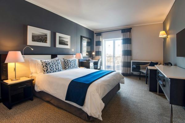 The Commodore Hotel - 277301