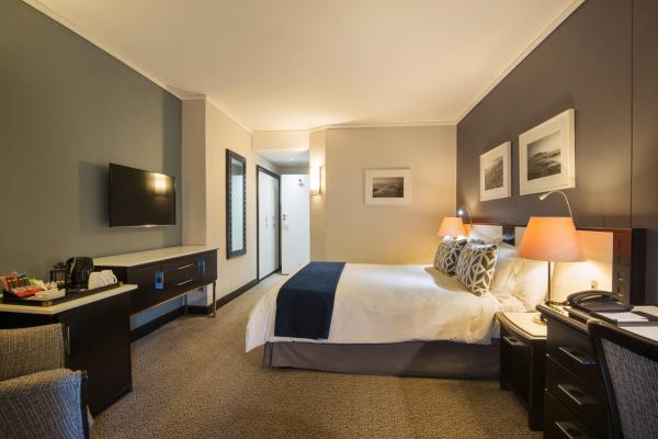 The Commodore Hotel - 277303