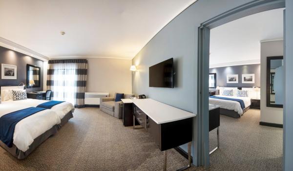 The Commodore Hotel - 277308