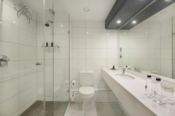 The Commodore Hotel - 277326