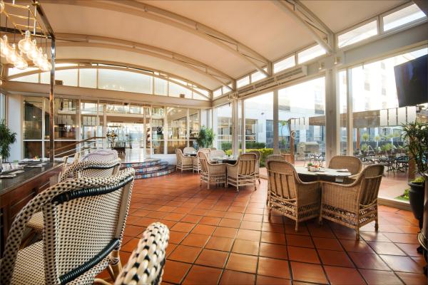 The PortsWood Hotel - 277329