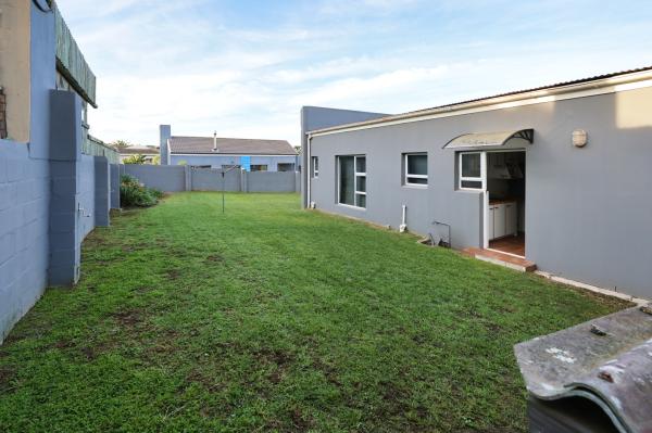 Lazy Lagoon Langebaan Self-catering - 277375