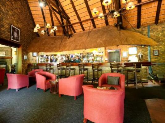 Bakubung Self-Catering Chalets - Lounge or bar