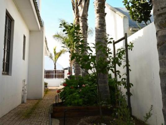 Skilpadvlei Accommodation - Garden