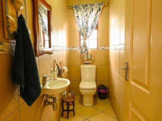 Skilpadvlei Accommodation - Bathroom