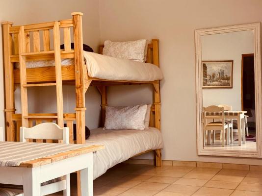 Room image 2