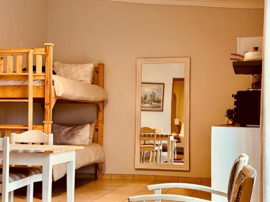 Room image 6