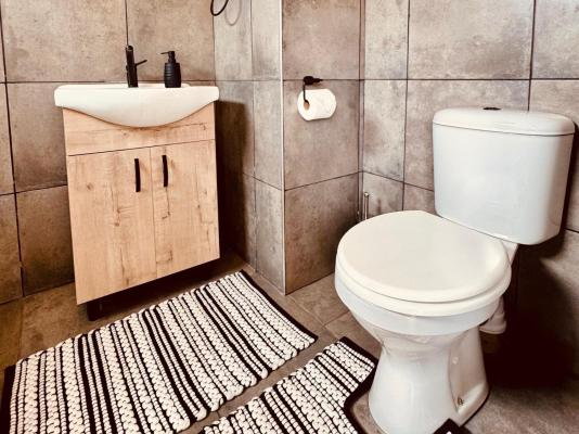 Sleeping Flamingo Self-Catering Accommodation - 277710