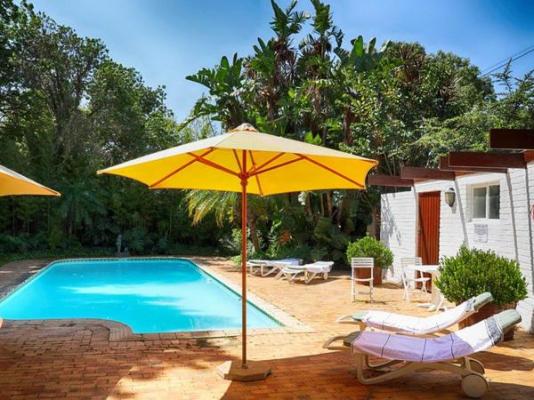 Auberge de Courtrai Guesthouse - 277844