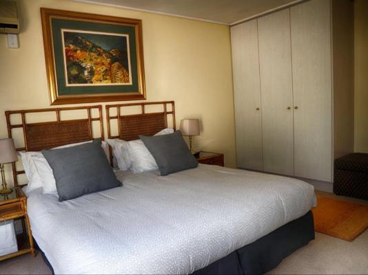Room image 2