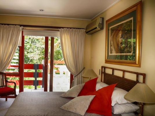 Room image 5
