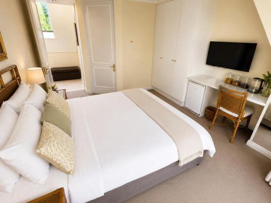 Room image 11