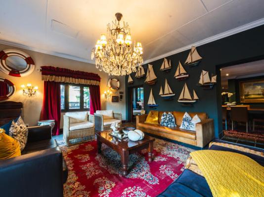 The Residence - 277904