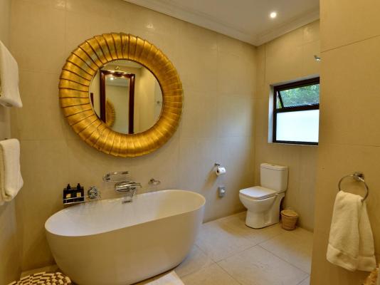 Room image 5