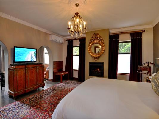 The Residence - 277930