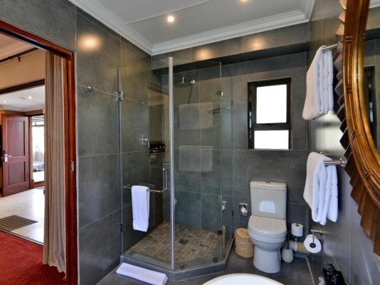 Room image 15