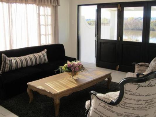 La Riviera Boutique Hotel & Spa - Living Room