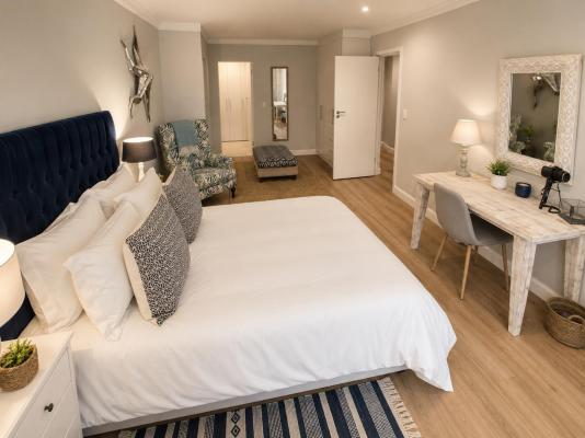 Room image 3