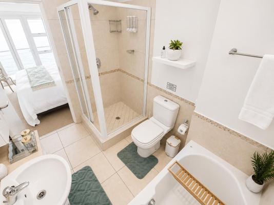 Room image 5