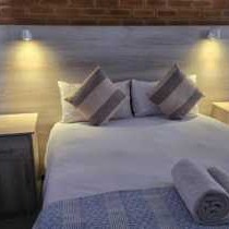 Thabazimbi Self-Catering Accommodation - Bed