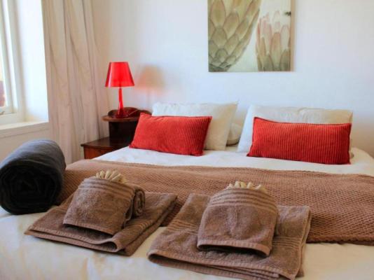 Room image 3