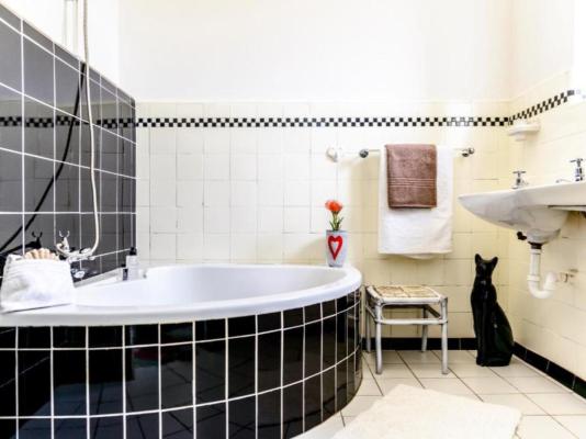 The Muize Bed and Breakfast - 278402