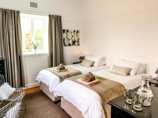 Room image 2