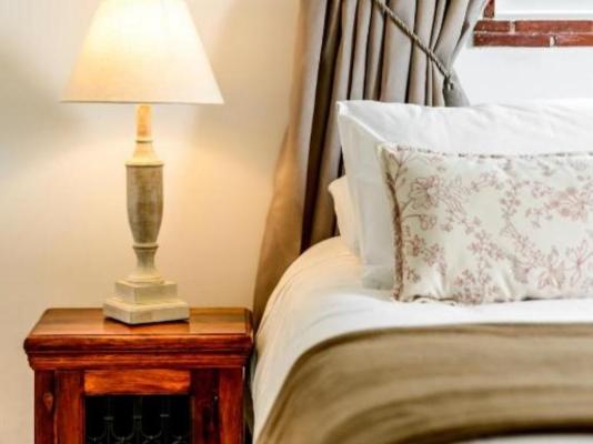 Room image 4