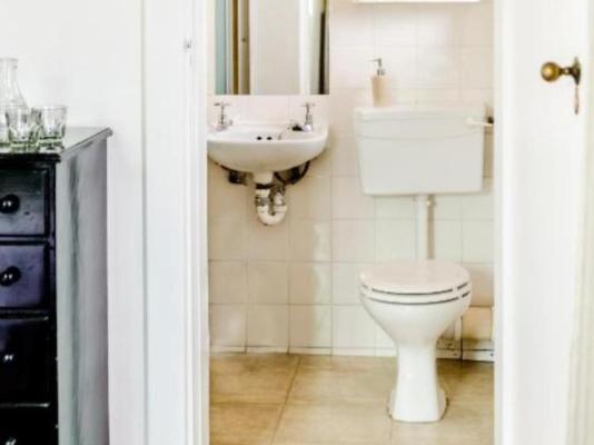 Room image 7