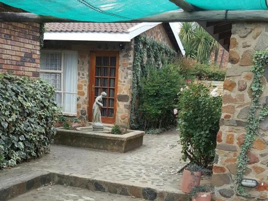 Gemsbok Cottage - 278571