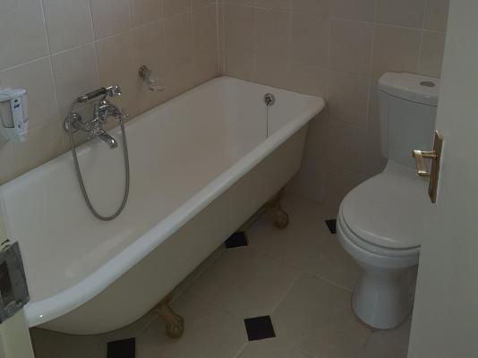 Room image 1
