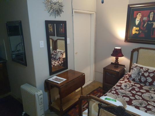 Room image 9