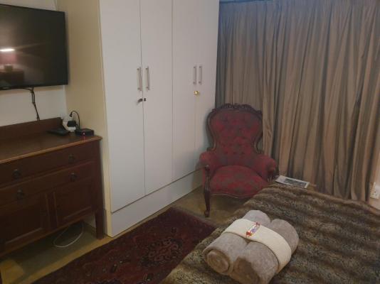 Room image 3