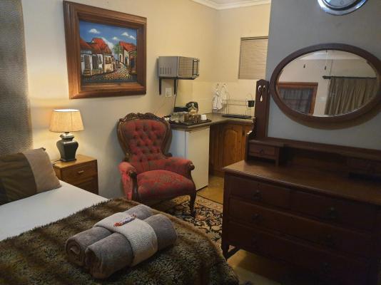 Room image 10