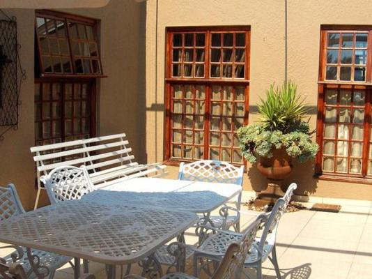 96 On Bree Guesthouse - 278659