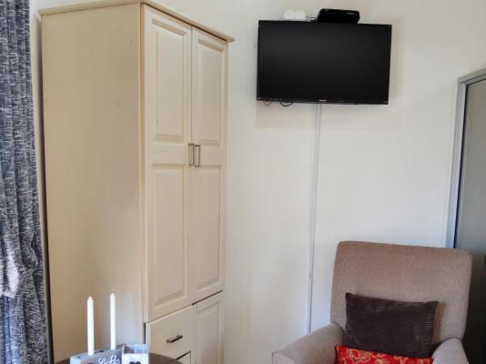 Room image 11
