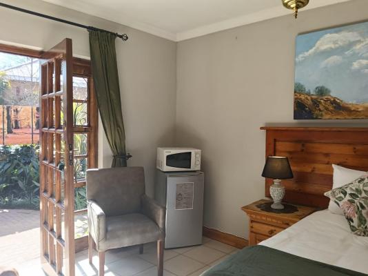 Room image 8