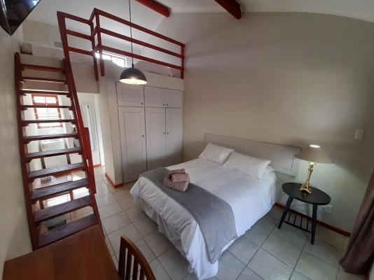Barons Palace Hotel - 278963