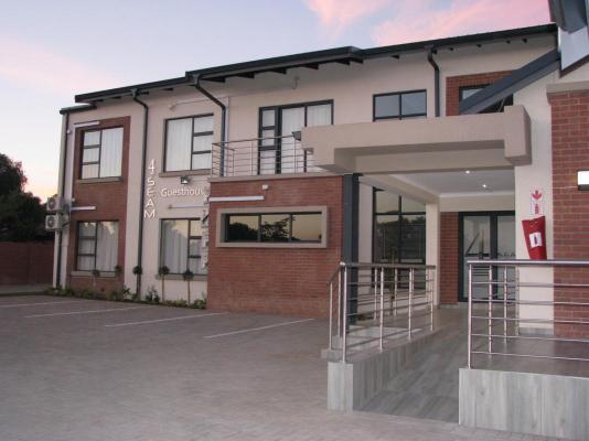 4 Seam Guest House - 279049