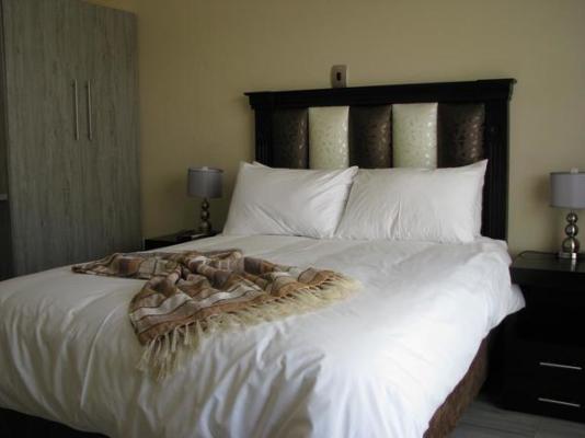 Room image 1