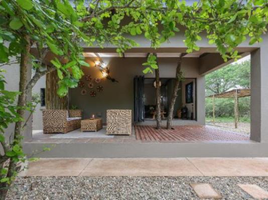 Grace of Africa - Patio