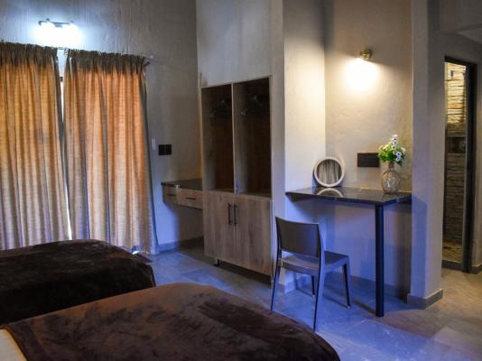 Mabalingwe Game Reserve - 279368
