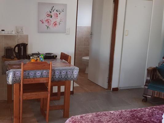 Room image 4