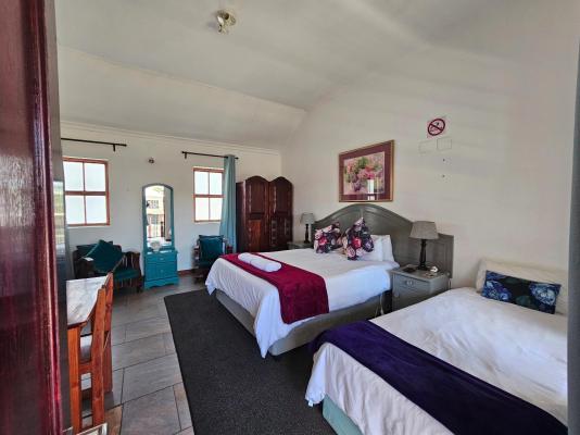 Room image 6
