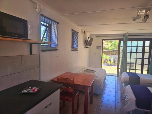 Room image 3