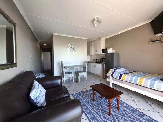 Room image 1