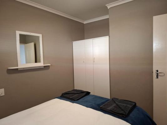 Room image 4