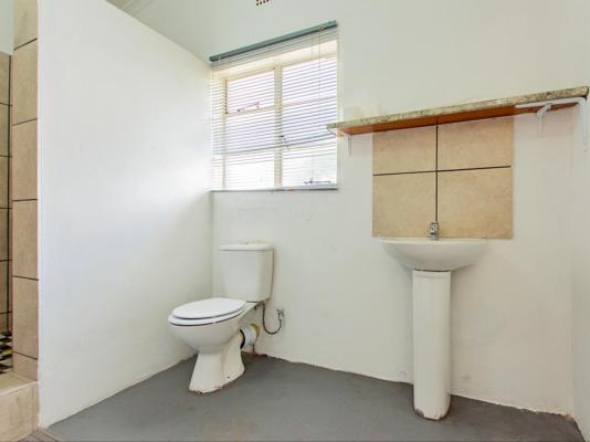 Room image 16