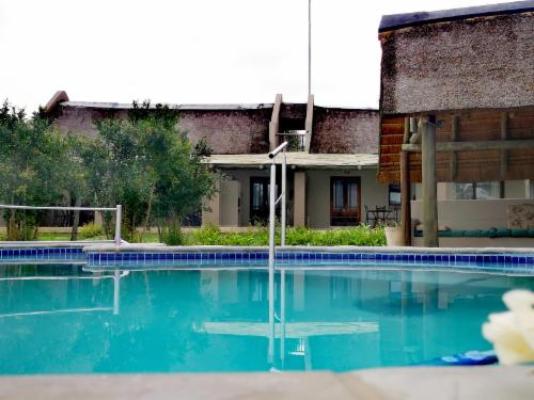 Vulture Creek - Pool view